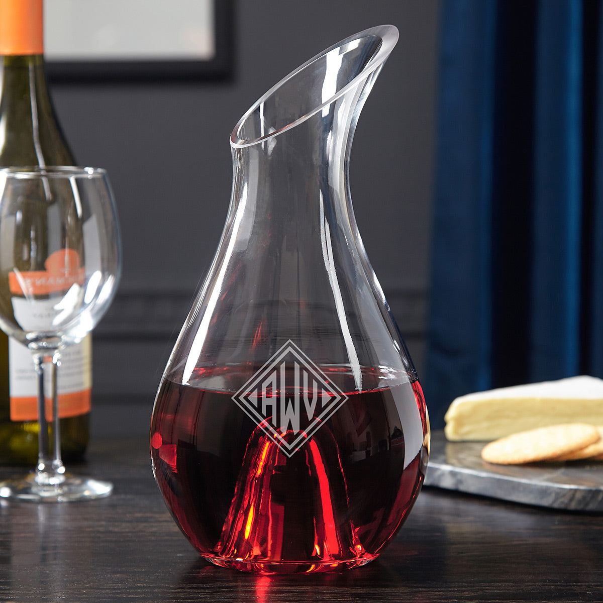 Reim Personalized Wine Decanter with Easy-Pour