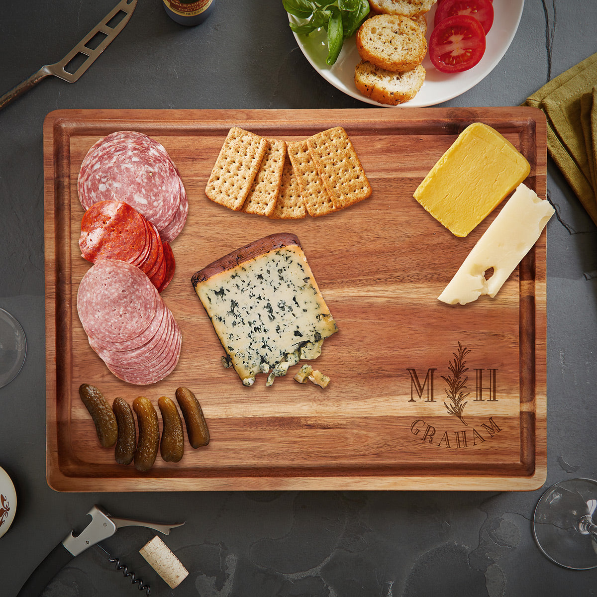 Personalized Acacia Charcuterie Board w Juice Groove (1.5in Thick)