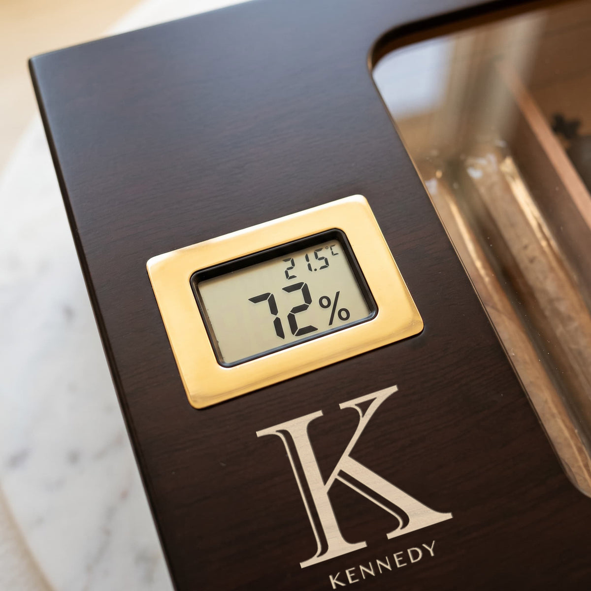 custom engraved cigar humidor with glass lid