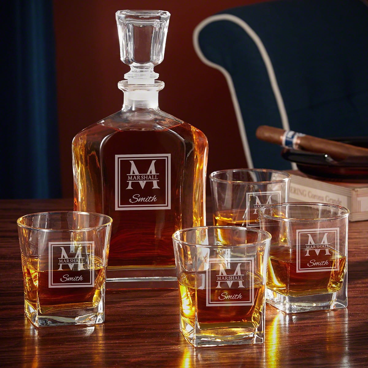 Argos Personalized Whiskey Decanter with 4 Whiskey Glassses