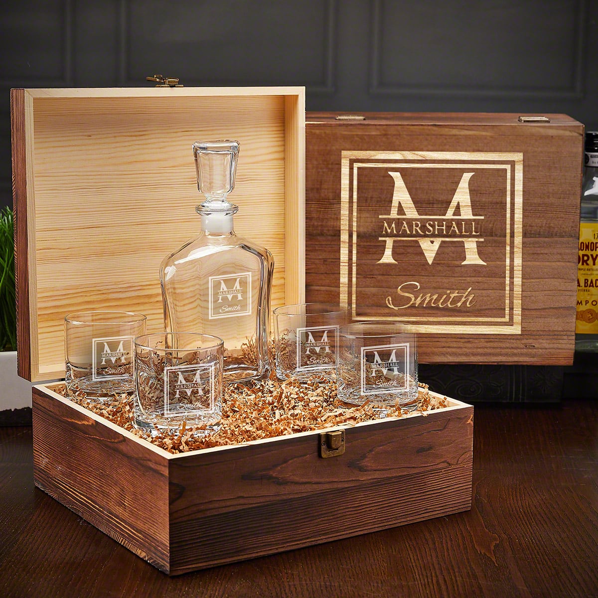 Decanter Whiskey Gift Set with Whiskey Glasses
