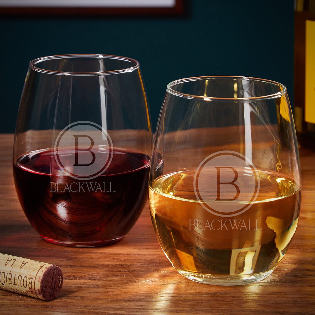 Dolcetto Custom Wine Carafe with Stemless Wine Glasses