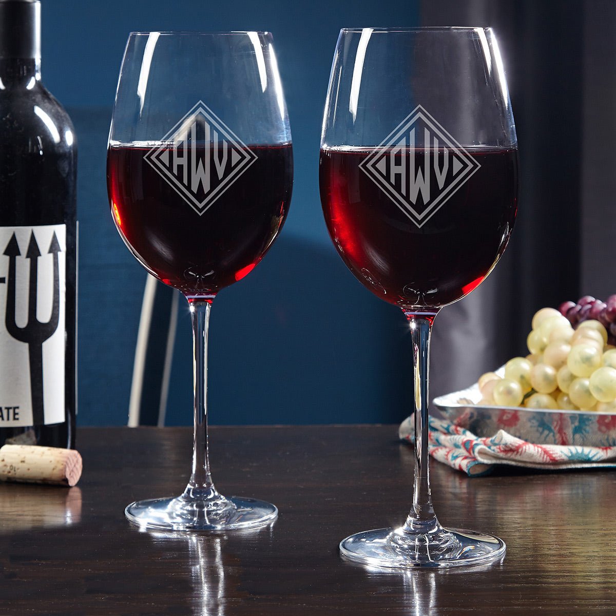 Dolcetto Custom Wine Decanter Set with Wine Glasses