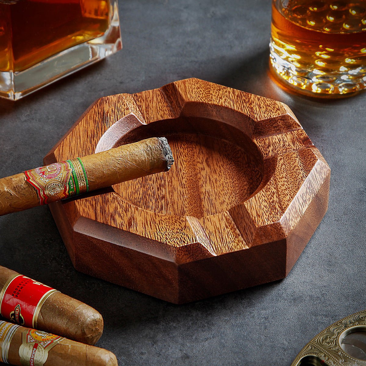 Ellington Cigar Ashtray, Wood Natural
