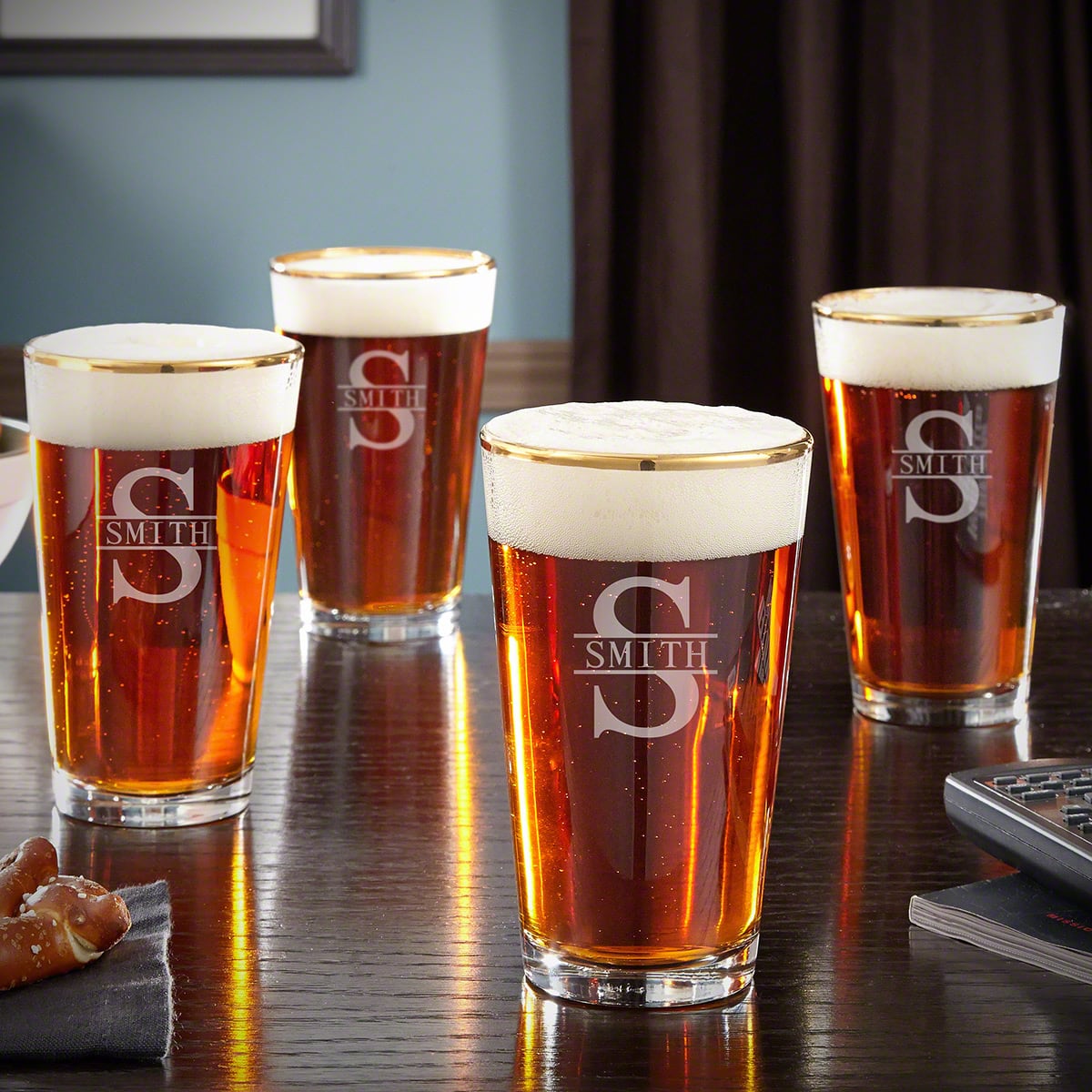 Engraved Pint Glasses Gold Rim, Set of 4