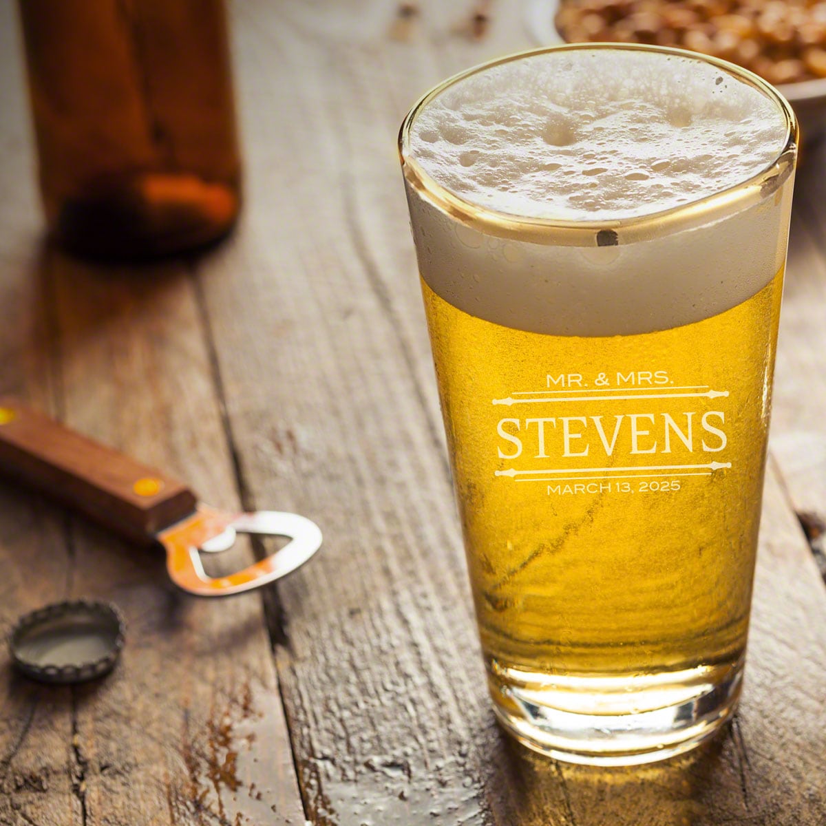 Engraved Pint Glasses Gold Rim, Set of 4