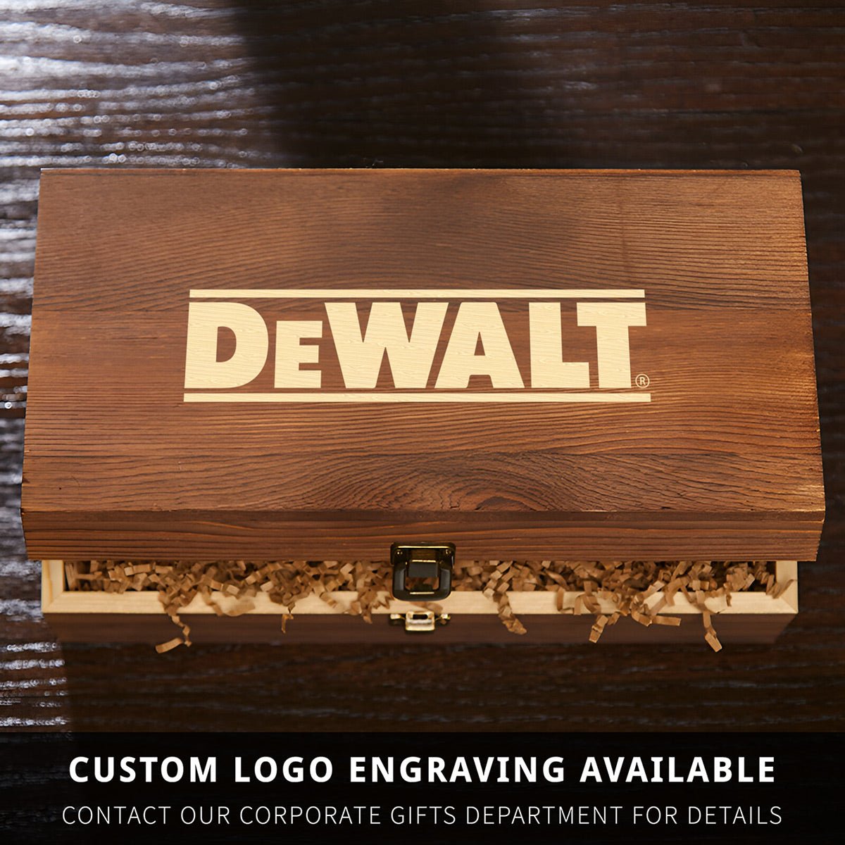 Thatcher Personalized Beer Mug Gift Set in Wood Box