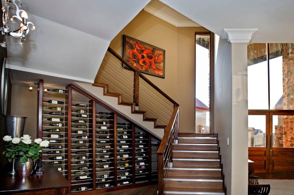39-wine-display-under-stairs