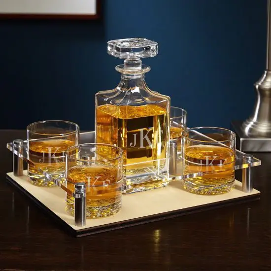 Engraved Whiskey Glass Tasting Set