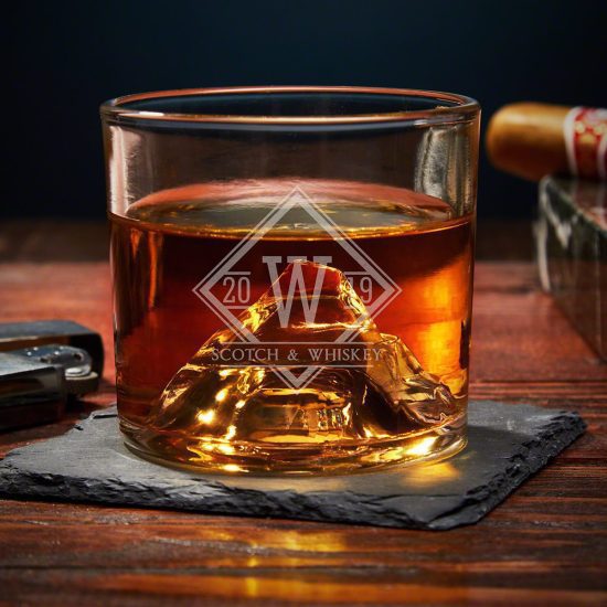 Distinct Whiskey Glass for a Distinct Anniversary Gift