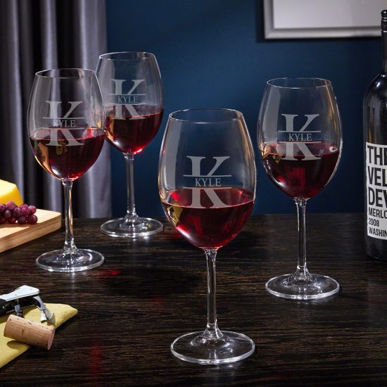 Personalized Stemless Wine Glasses for Wedding Gifts