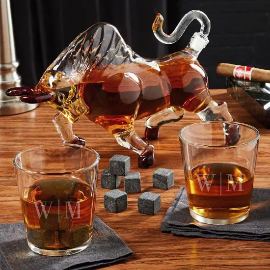 Bull Decanter with Engraved Glasses Set