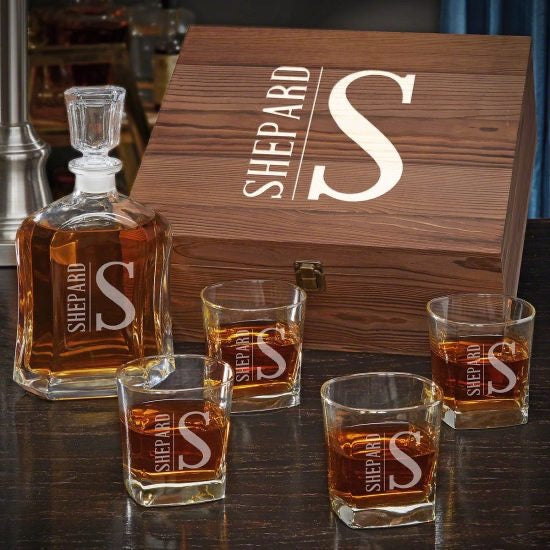 Personalized Whiskey Decanter Set is the Best Wedding Gift