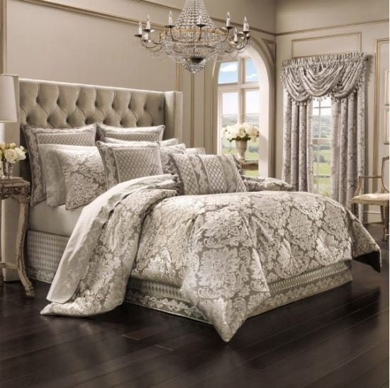 Four Piece Bedding Set of Gift Ideas for Mom and Dad