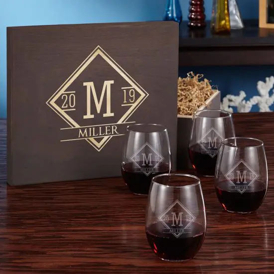 Personalized Wine Glass Box Set
