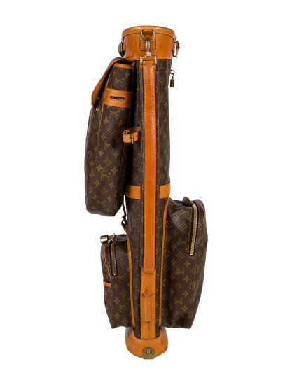 Luxury Golf Bag is an Expensive Retirement Gift