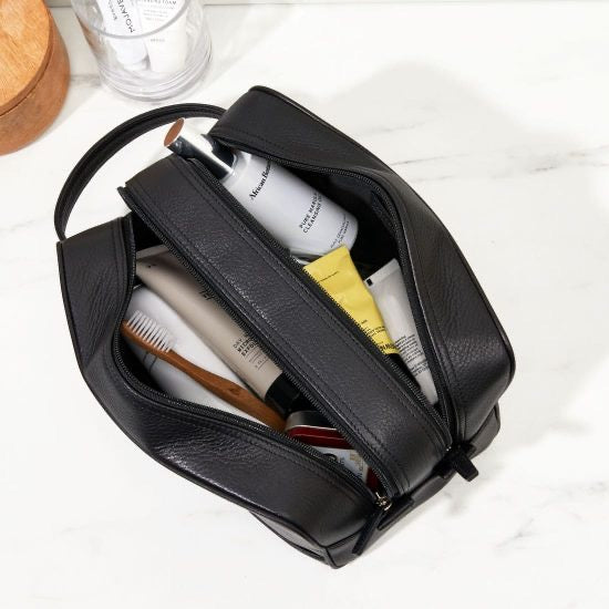 Monogrammed DOPP Kit