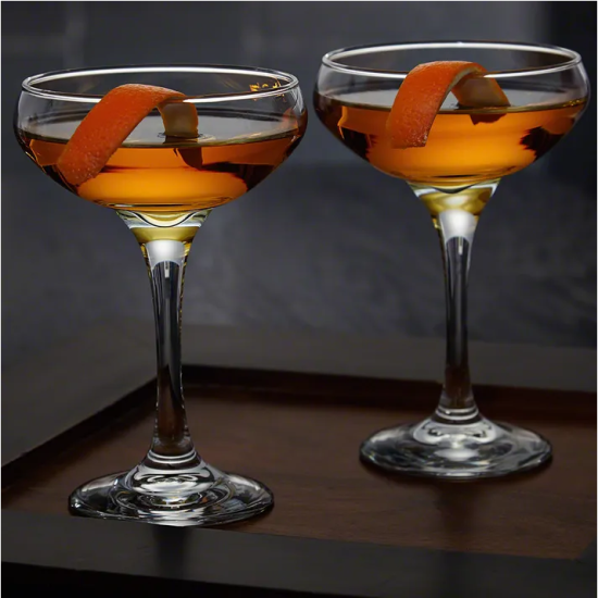 Gin Glasses » What Glass For Gin & Tonic, Martini & More – Flaviar