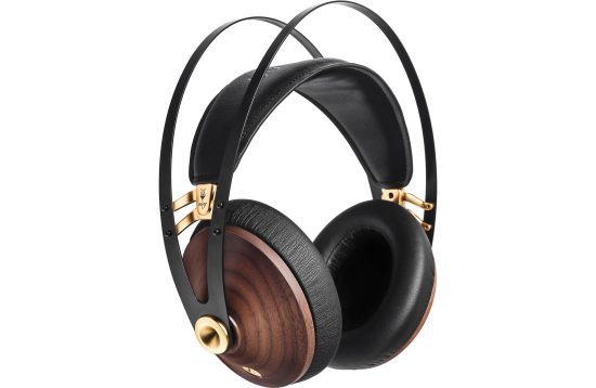Wooden headphones make a cool best man gift idea