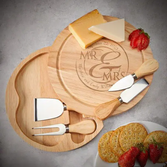Swivel cheese board for unique wedding gift ideas
