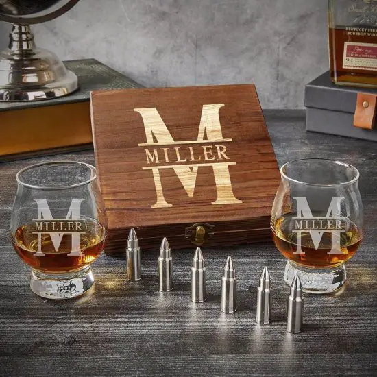 Kentucky style whiskey glasses with bullet whiskey stones