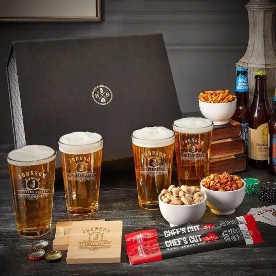 Beer gift set with snacks and pint glasses