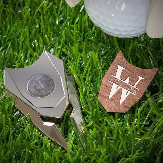 Personalized divot tool detached from custom ball maker