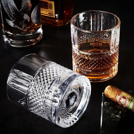 Whiskey Gift Set with Spinning Rocks Glasses