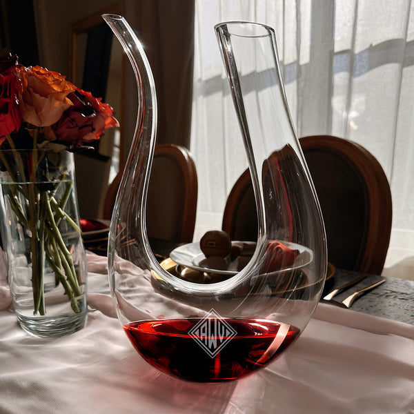 Dolcetto Custom Wine Carafe with Stemless Wine Glasses