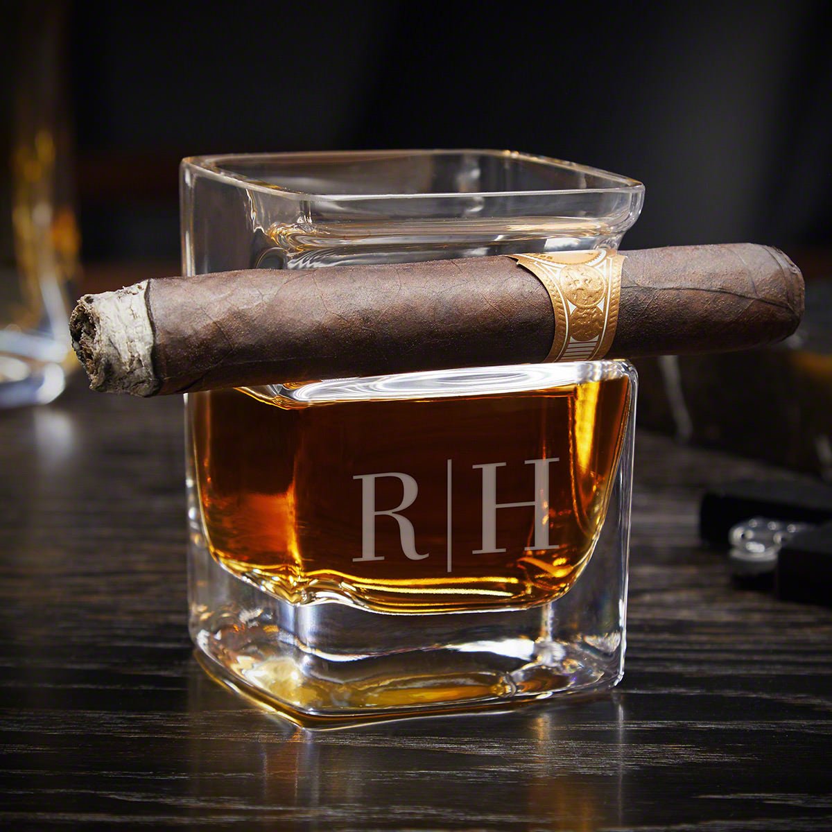 Custom Whiskey Cigar Glass Holder
