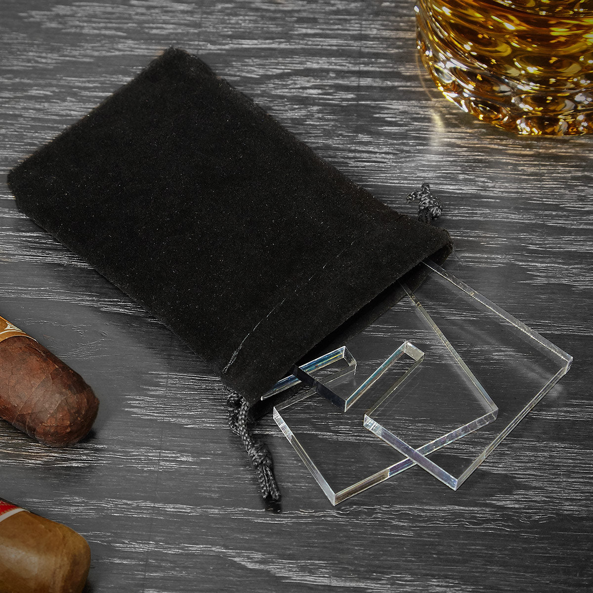 Dante Personalized Cigar Gift Set with Cedar Cigar Humidor and Hygrometer