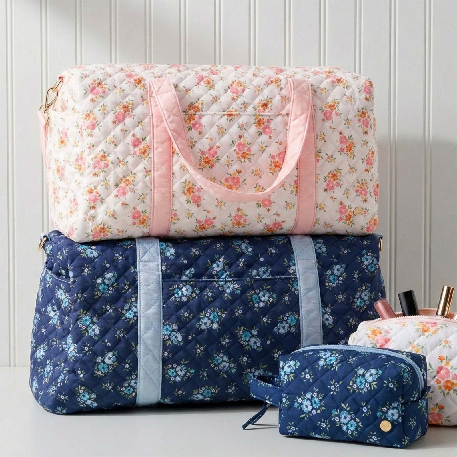 Elarin Quilted Duffle Carryall Weekender Bag