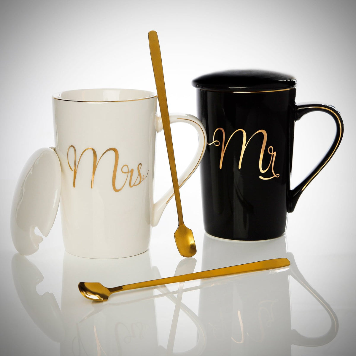 Mr and Mrs coffee mug set with lids and teaspoons