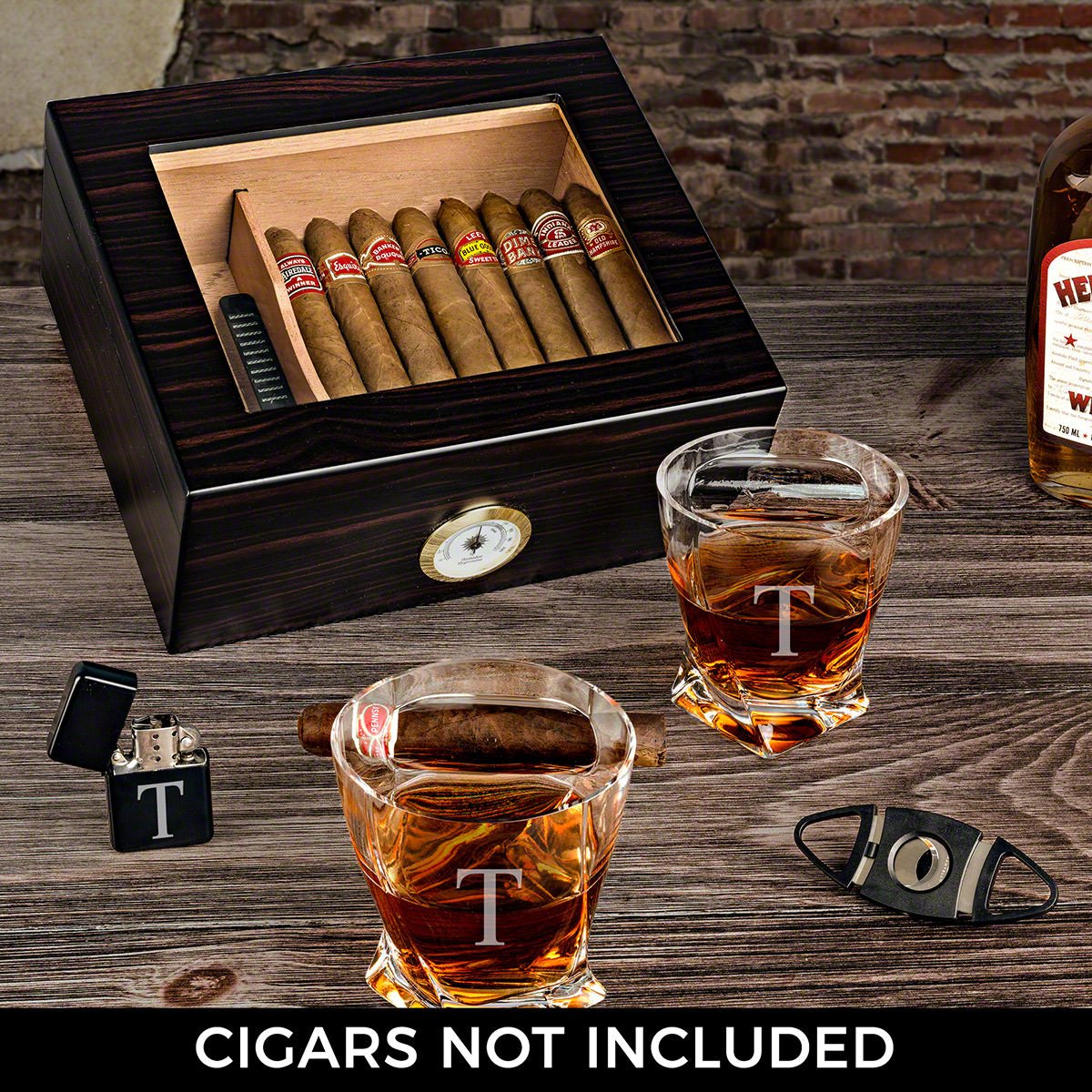 Single Initial Custom Cigar Glasses & Dante Cedar Humidor Gift Set