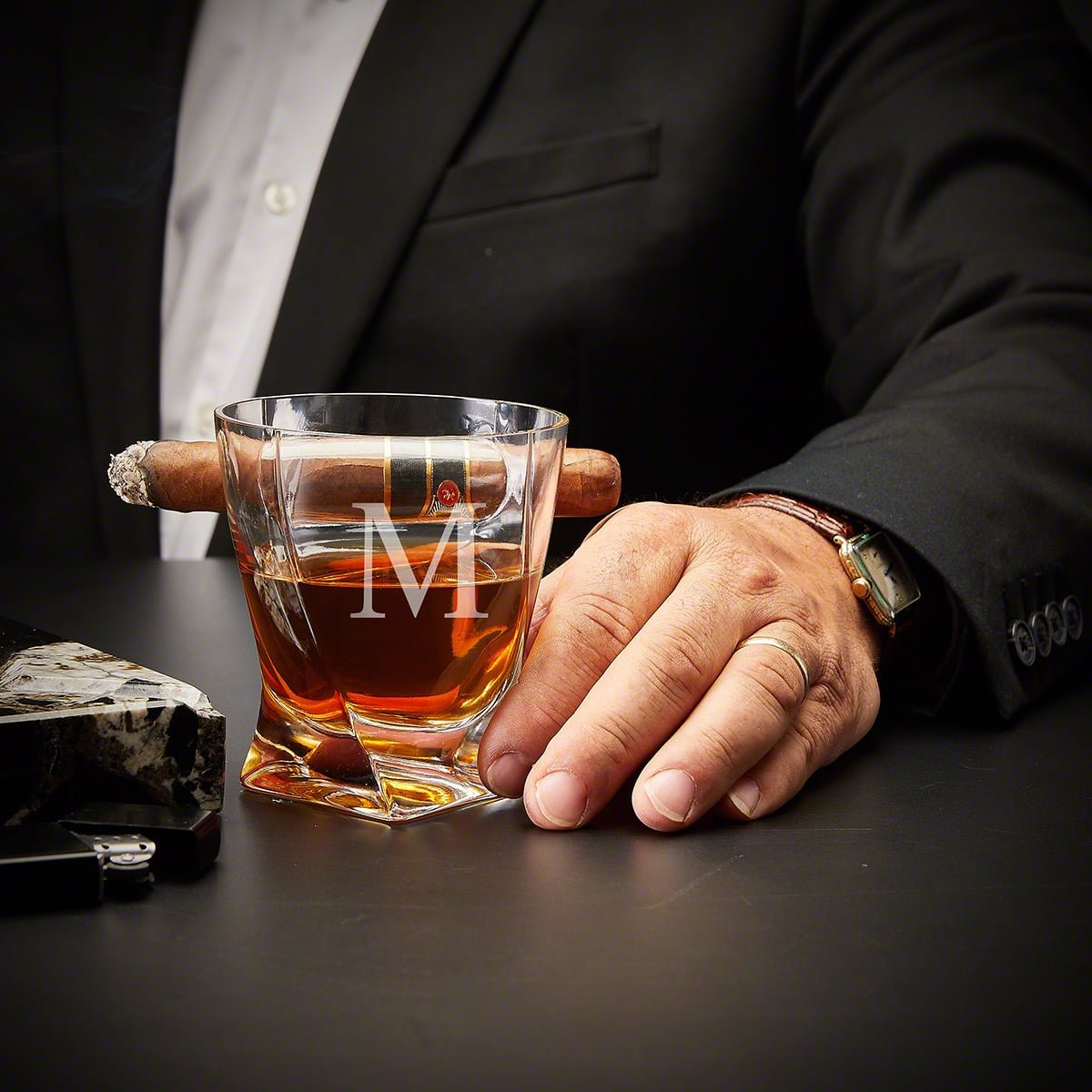 Single Initial Custom Cigar Glasses & Dante Cedar Humidor Gift Set