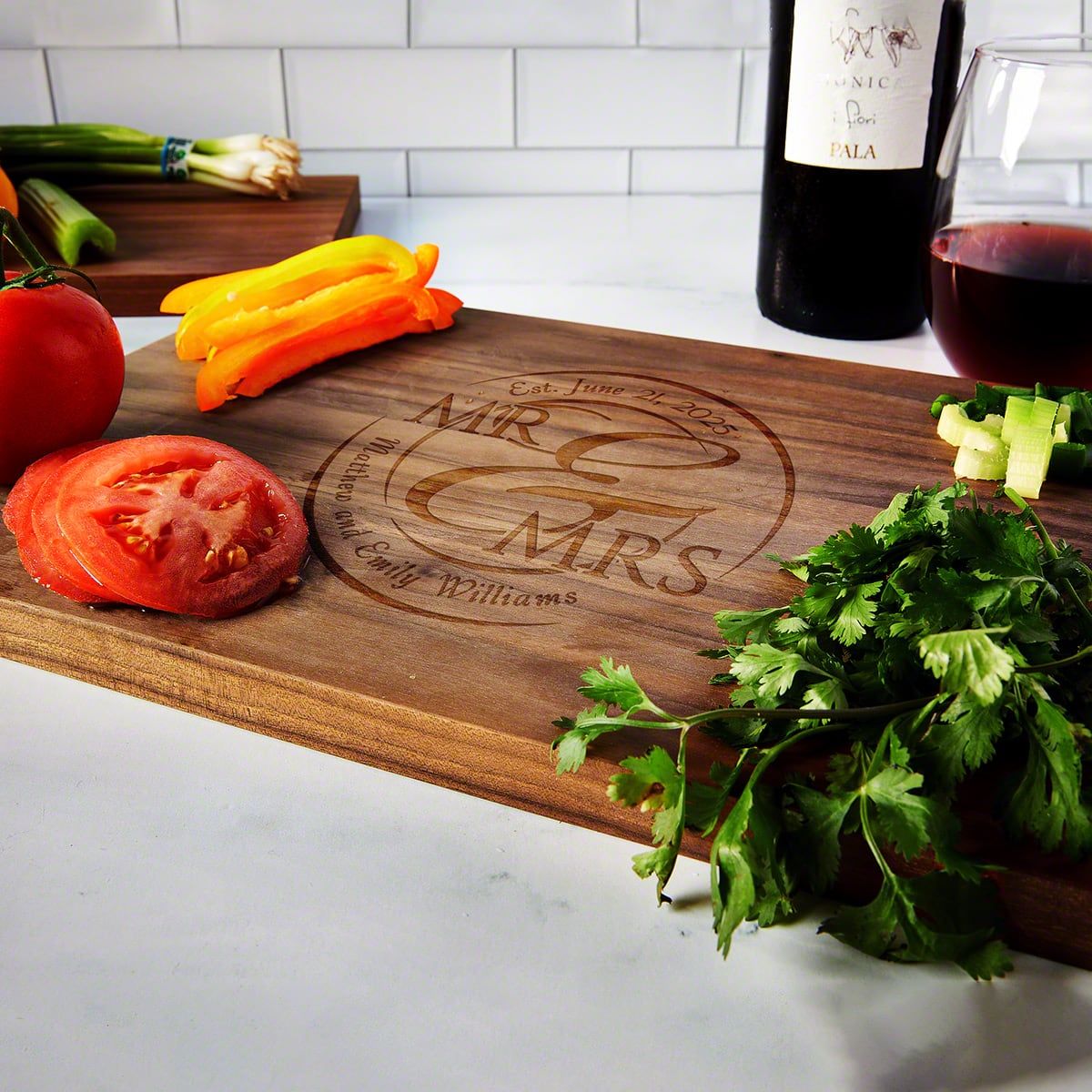 Walnut Monogrammed Cutting Board - Standard (0.75in Thick)