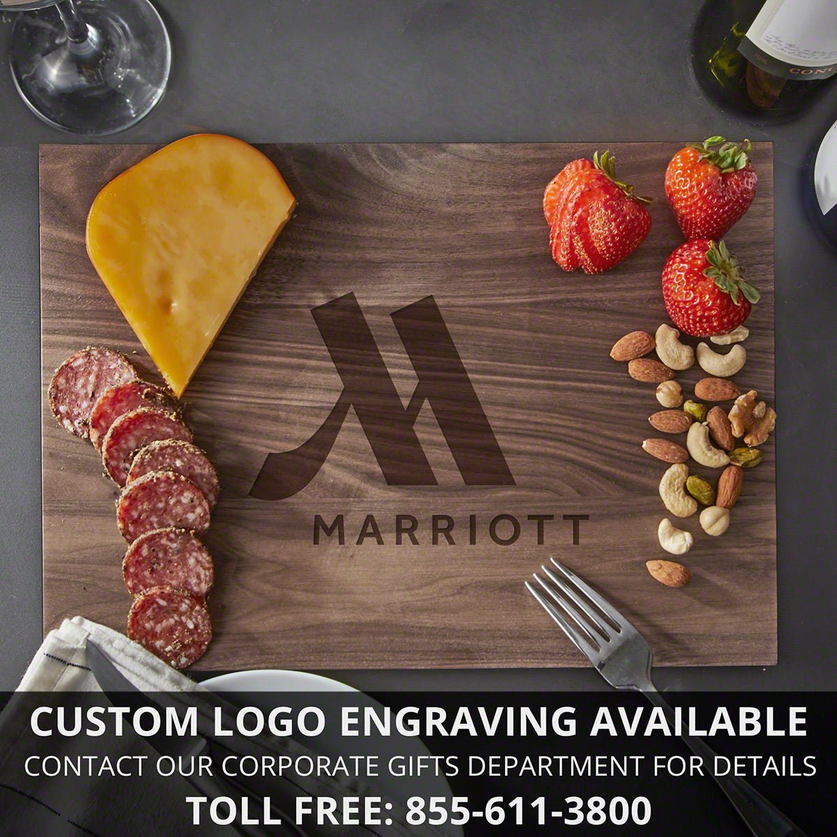 Walnut Monogrammed Cutting Board - Standard (0.75in Thick)