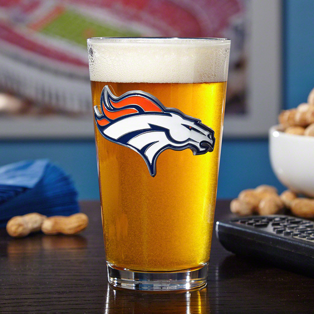 Denver Broncos Pint Glass (Engravable)
