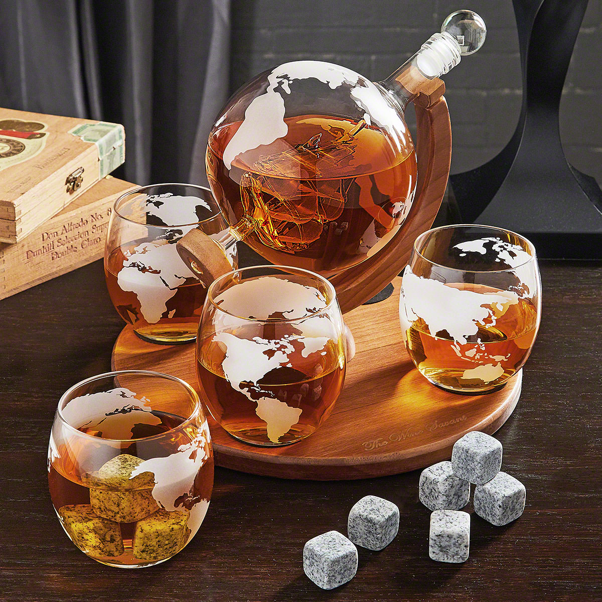Whisky Carafe Set 900 ml Globe Includes 9 Whisky Stones and Gift Spout Whisiskey/® Decanting Carafe