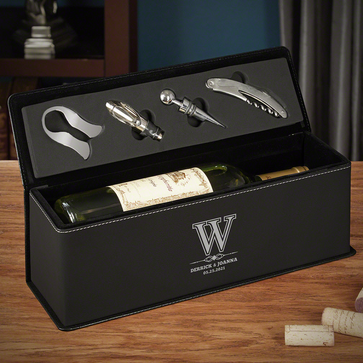 Lyndhurst Personalized Black Leather Wine Gift Box