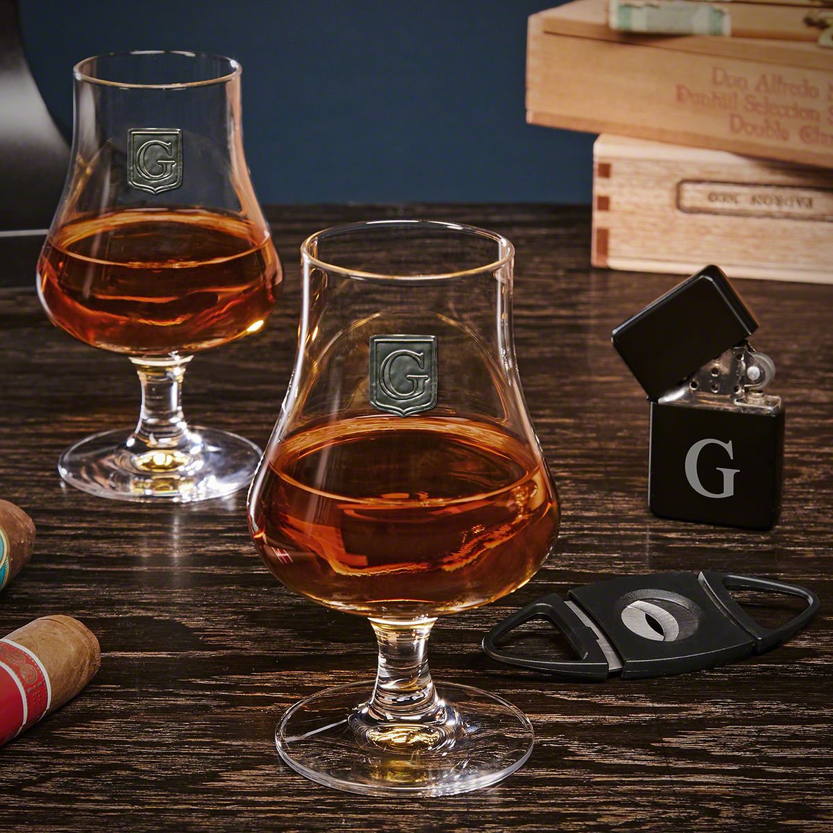 Regal Crest Custom Whiskey and Cigar Gifts
